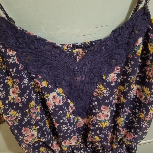 Xhilaration Blue Floral Romper XS - Picture 3 of 4